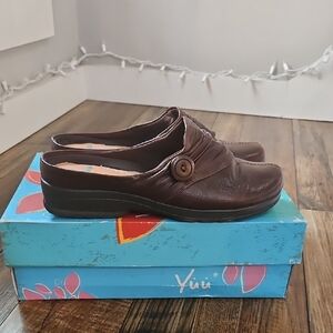 Yuu Women's Dark Brown Mules with Button Detail